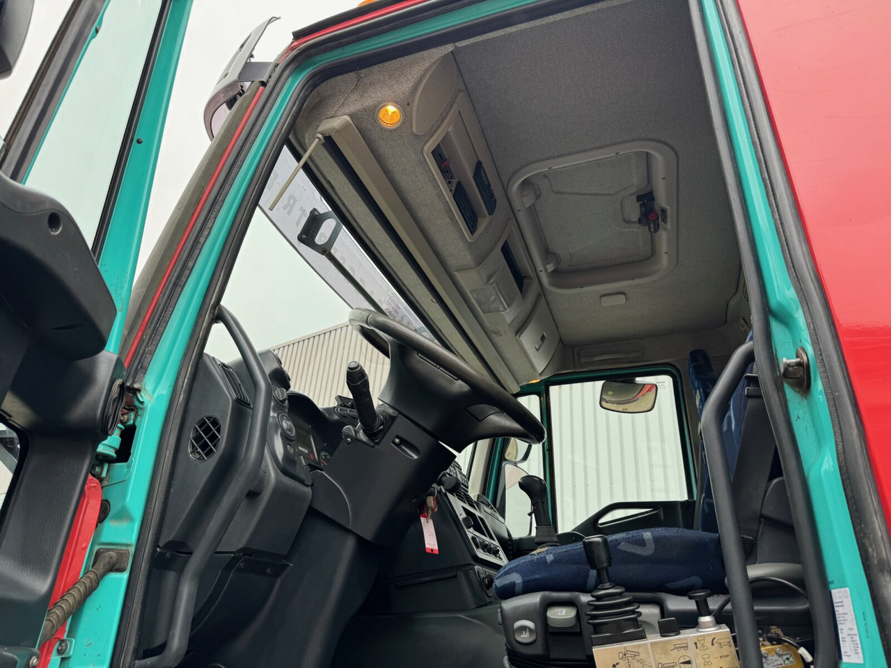 Trakker AD260T45W 6x6 Trakker AD260T45W 6x6, Bordmatik - Tipper: picture 3 Trakker AD260T45W 6x6 Trakker AD260T45W 6x6, Bordmatik - Tipper: picture 3