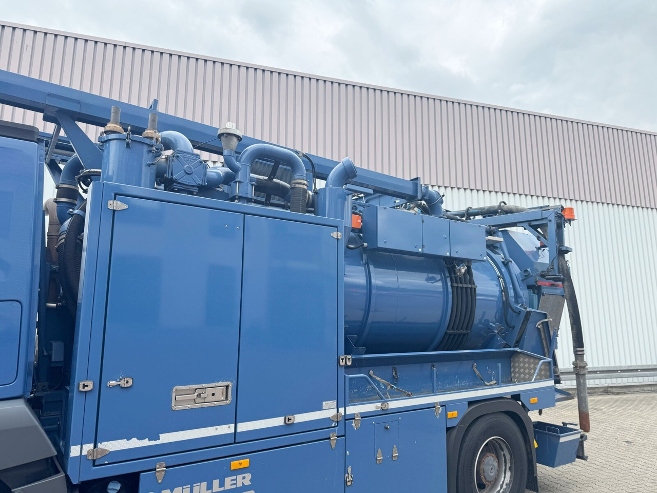 Truck Mercedes-Benz Arocs 1843 L 4x2 Arocs 1843 L 4x2, Müller Canalmaster ca. 8m³, Standheizung, Funk: picture 6