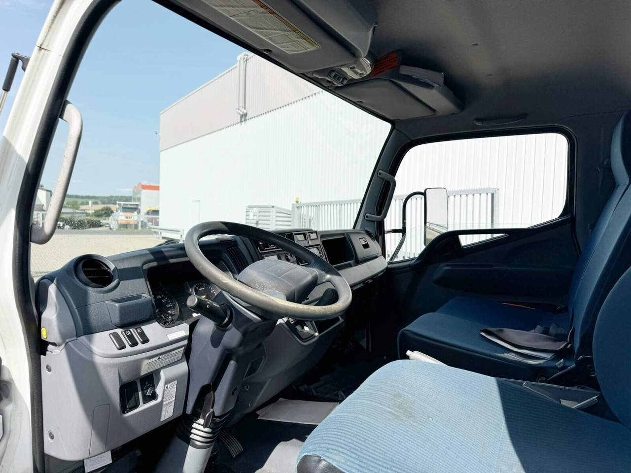 Mitsubishi Canter Fuso 7C15 4x2 Canter Fuso 7C15 4x2, Kühler, LBW - Truck: picture 5 Mitsubishi Canter Fuso 7C15 4x2 Canter Fuso 7C15 4x2, Kühler, LBW - Truck: picture 5