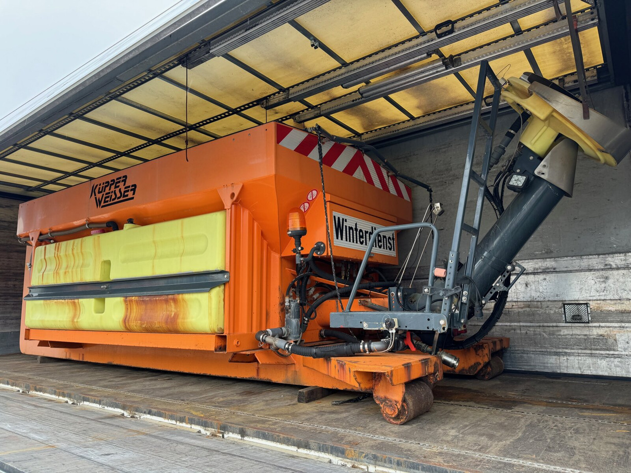 STA 95 E50HFVARK Salzstreuer auf Abrollrahmen STA 95 E50HFVARK Salzstreuer auf Abrollrahmen, ca. 4m³ - Truck: picture 2 STA 95 E50HFVARK Salzstreuer auf Abrollrahmen STA 95 E50HFVARK Salzstreuer auf Abrollrahmen, ca. 4m³ - Truck: picture 2