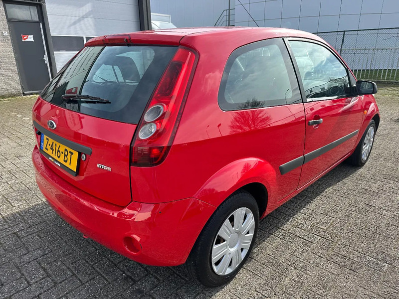 Ford Fiesta TDCi 1.4 + AIRCO + CARPLAY + REAR CAMERA + 194.511 KM - Hatchback: picture 5 Ford Fiesta TDCi 1.4 + AIRCO + CARPLAY + REAR CAMERA + 194.511 KM - Hatchback: picture 5
