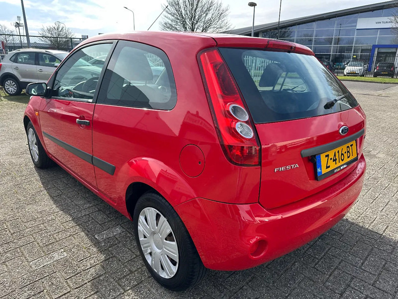 Ford Fiesta TDCi 1.4 + AIRCO + CARPLAY + REAR CAMERA + 194.511 KM - Hatchback: picture 3 Ford Fiesta TDCi 1.4 + AIRCO + CARPLAY + REAR CAMERA + 194.511 KM - Hatchback: picture 3
