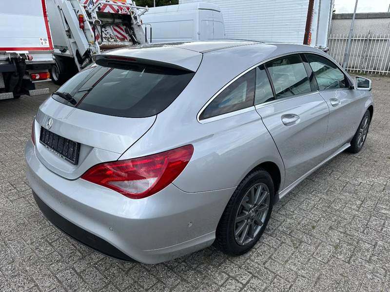 Mercedes-Benz CLA-Klasse 200 D - SHOOTING BRAKE + STANDKLIMA + NAVI - Car: picture 5 Mercedes-Benz CLA-Klasse 200 D - SHOOTING BRAKE + STANDKLIMA + NAVI - Car: picture 5