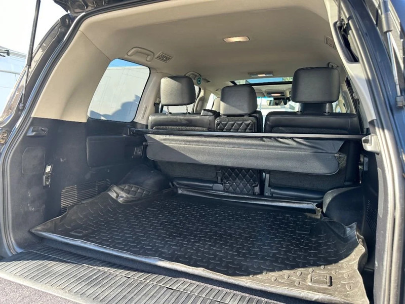 Toyota Land Cruiser V8 LAND CRUISER 200 V8 + CAMERA 360 + FRIDGE + DIESEL + ONLY EXPORT - SUV: picture 4 Toyota Land Cruiser V8 LAND CRUISER 200 V8 + CAMERA 360 + FRIDGE + DIESEL + ONLY EXPORT - SUV: picture 4