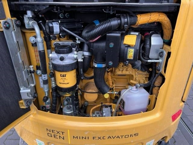 Mini excavator CAT 301.8: picture 14