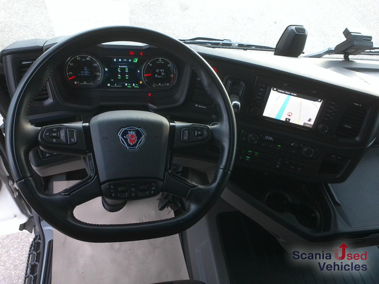 Tractor unit SCANIA R 460 A4x2EB: picture 10