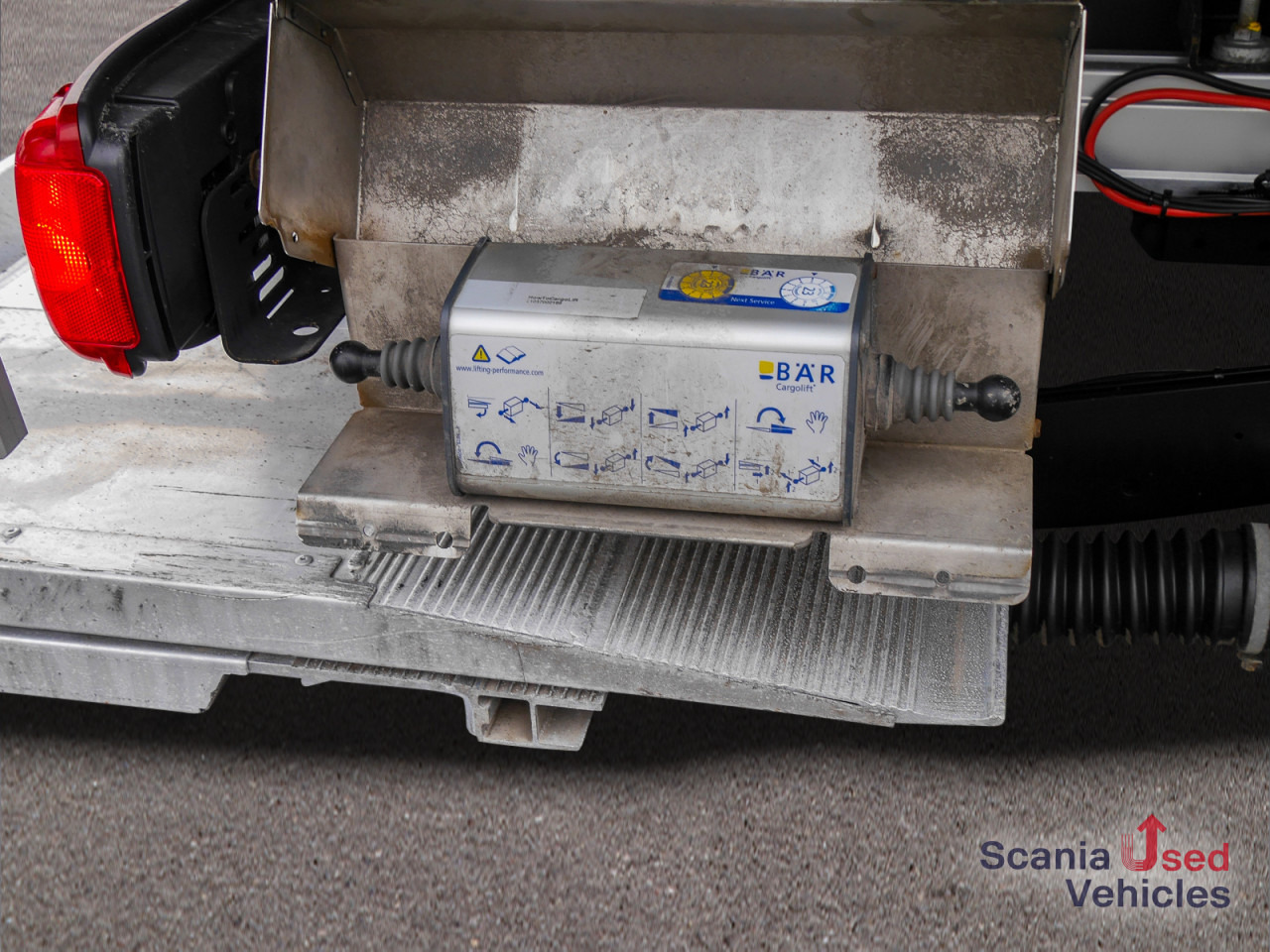 SCANIA P 280 B4x2NA - ThermoKing T-600R, LBW - - Refrigerator truck: picture 4 SCANIA P 280 B4x2NA - ThermoKing T-600R, LBW - - Refrigerator truck: picture 4
