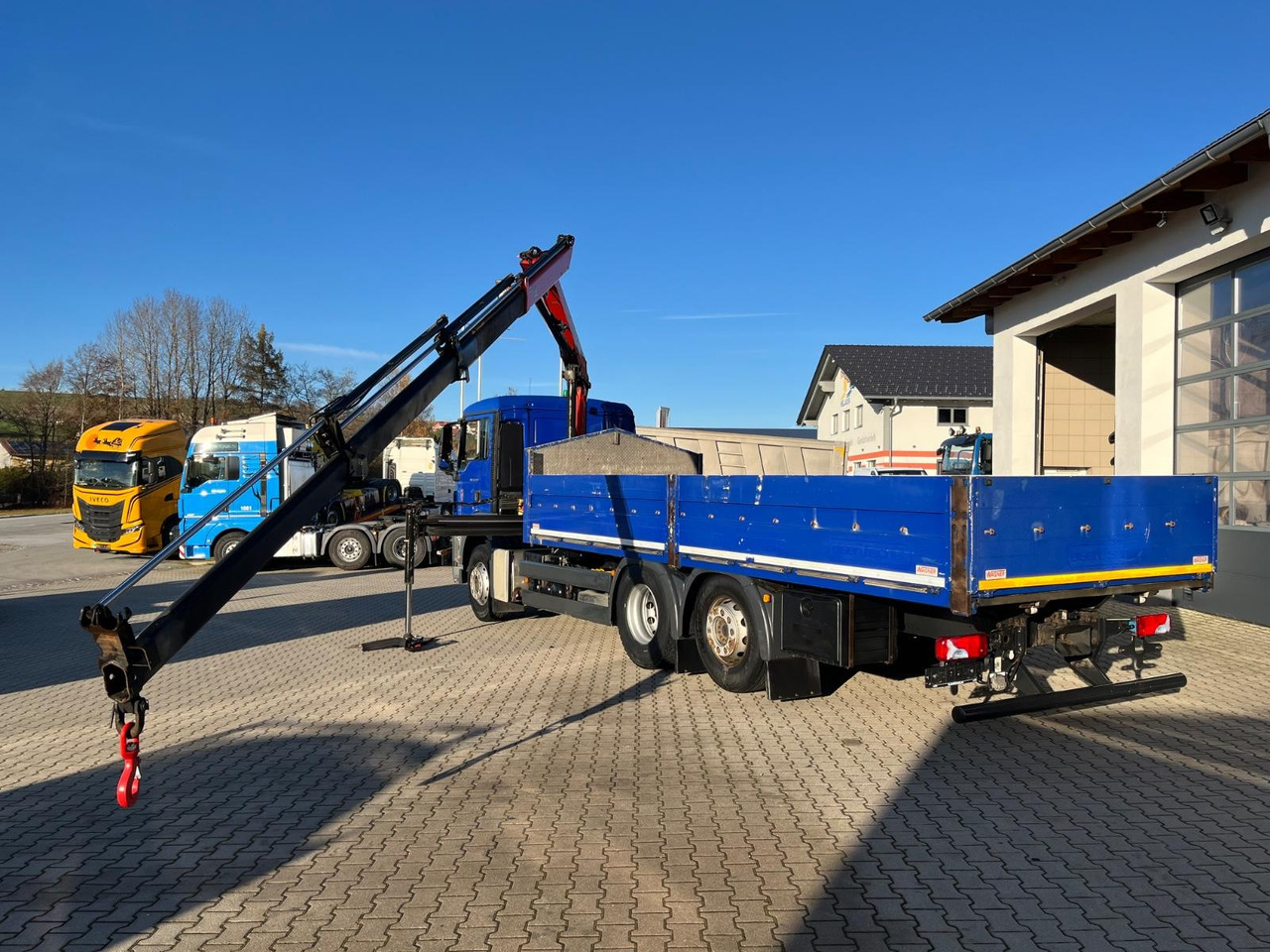 MAN TGS 26.320 Pritsche mit Kran Palfinger PK12002 - Dropside/ Flatbed truck, Crane truck: picture 5 MAN TGS 26.320 Pritsche mit Kran Palfinger PK12002 - Dropside/ Flatbed truck, Crane truck: picture 5