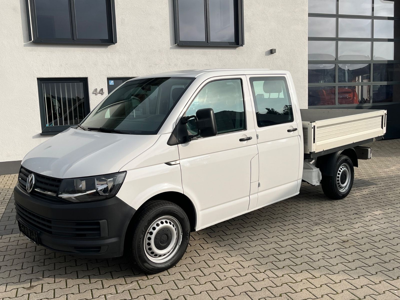 Volkswagen VW T6 DOKA Pritsche Allrad 4x4 - Open body delivery van, Combi van: picture 1 Volkswagen VW T6 DOKA Pritsche Allrad 4x4 - Open body delivery van, Combi van: picture 1