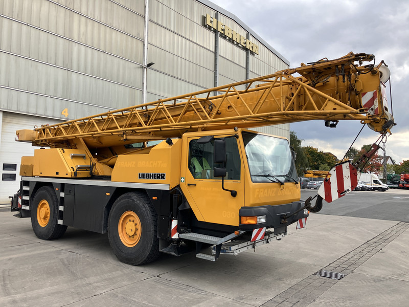 Liebherr LTM 1030/2 - Mobile crane: picture 1 Liebherr LTM 1030/2 - Mobile crane: picture 1
