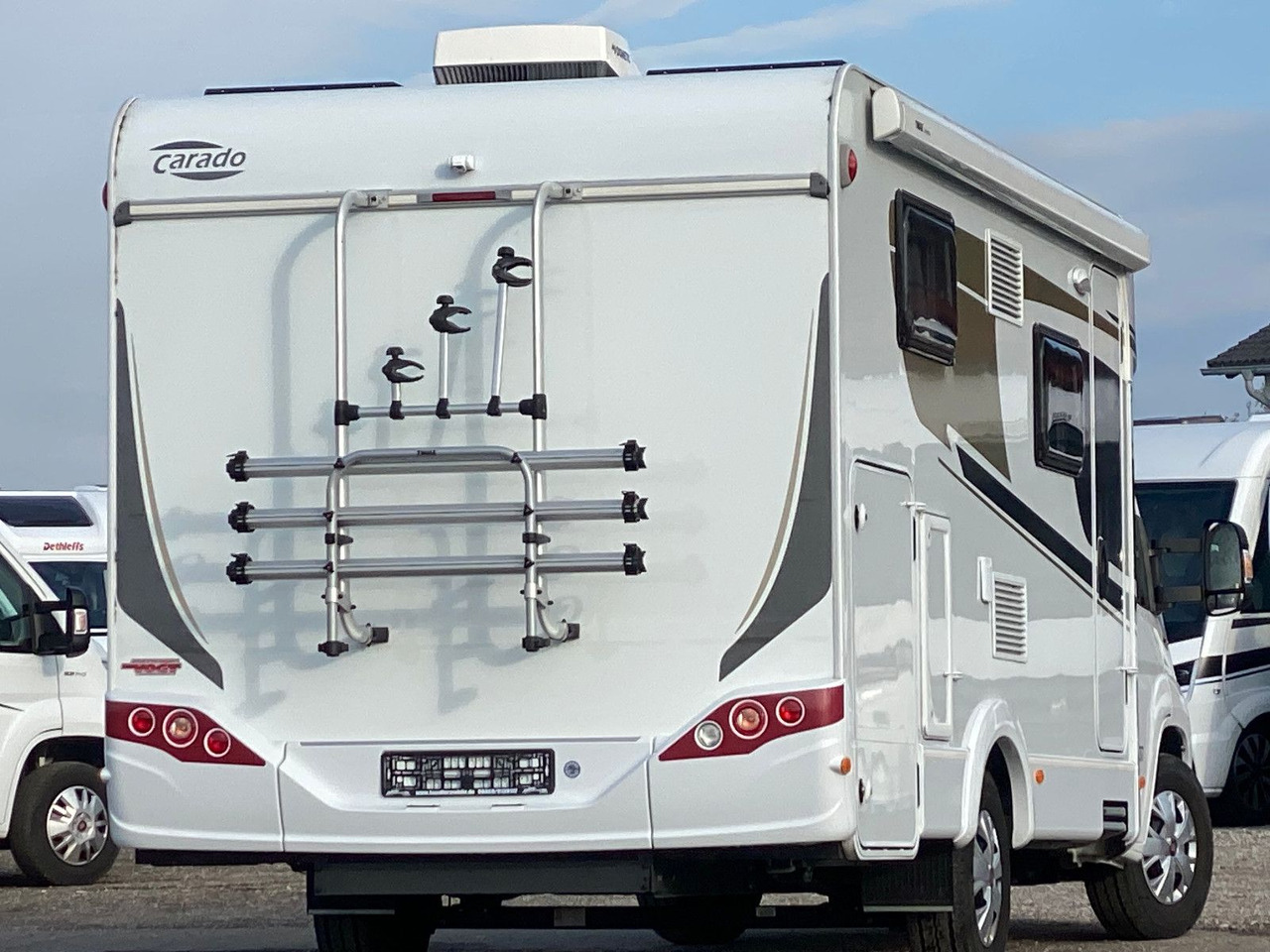 Carado T 337, mit Klima, Solar,SAT,Längsbetten - Semi-integrated motorhome: picture 5 Carado T 337, mit Klima, Solar,SAT,Längsbetten - Semi-integrated motorhome: picture 5
