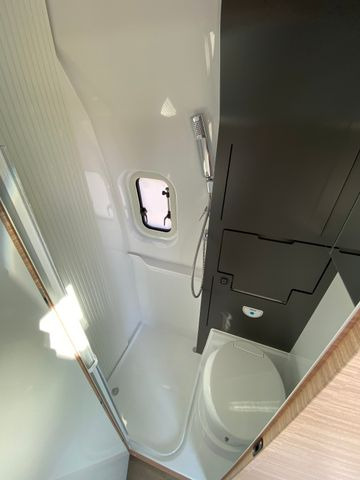 Camper van Hobby Maxia Van 680 DT: picture 13