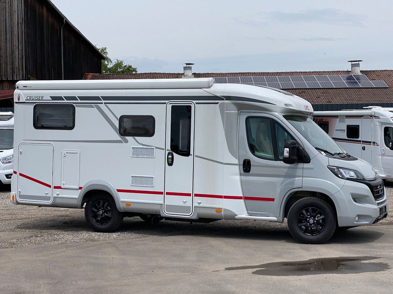 LMC Cruiser V 646 G, SAT, Navi, Sondermodell,16 Zoll - Semi-integrated motorhome: picture 2 LMC Cruiser V 646 G, SAT, Navi, Sondermodell,16 Zoll - Semi-integrated motorhome: picture 2