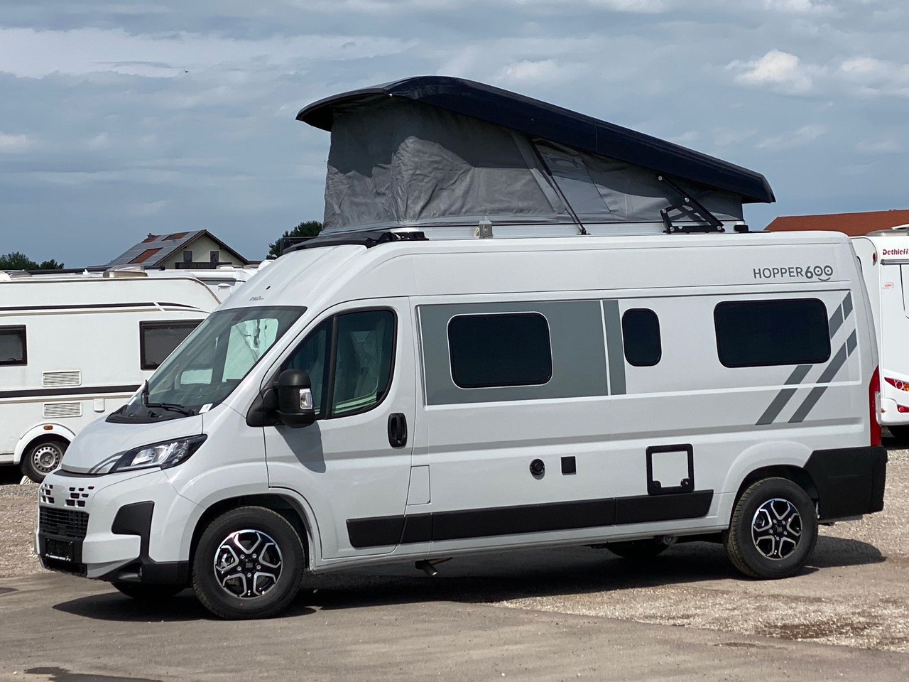 LMC INNOVAN 600 Fiat ,Aufstelldach,Modell 25 - Camper van: picture 4 LMC INNOVAN 600 Fiat ,Aufstelldach,Modell 25 - Camper van: picture 4