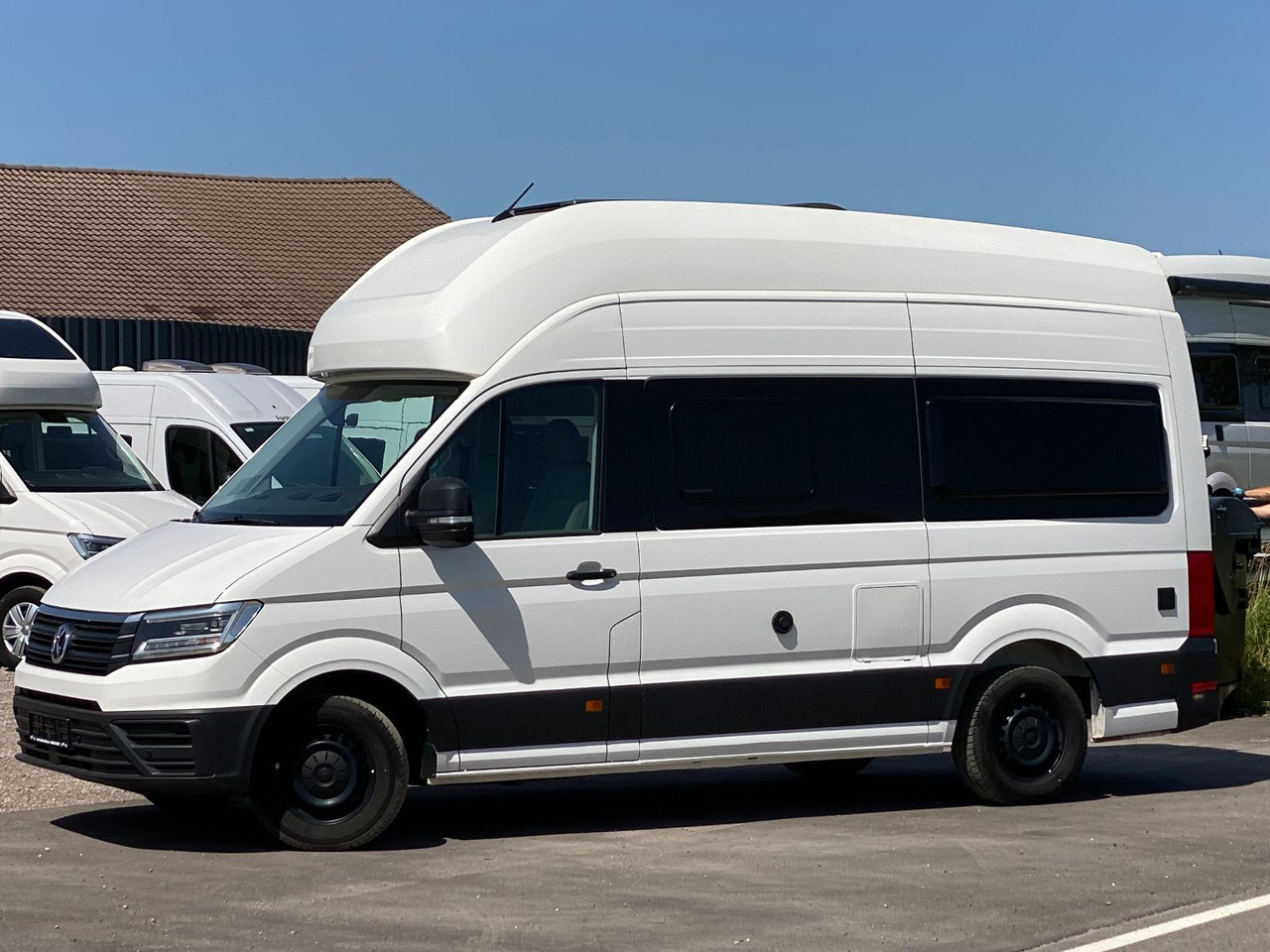 Camper van Volkswagen Grand California 600 FW, 3/4 Bett: picture 1