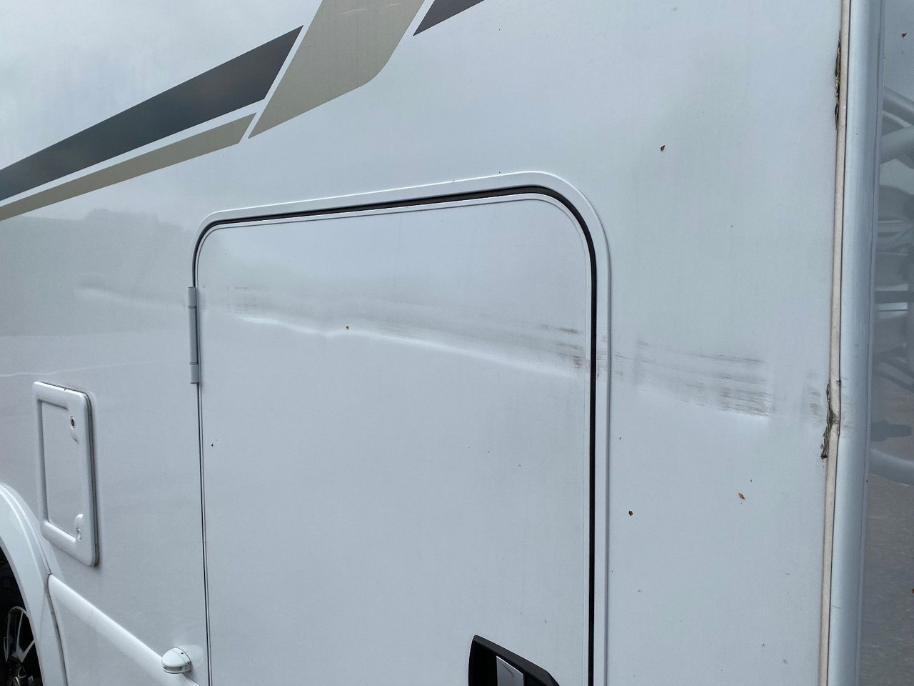 Weinsberg CaraHome 650 DG Markise / Heckträger /Navi+RFK - Alcove motorhome: picture 5 Weinsberg CaraHome 650 DG Markise / Heckträger /Navi+RFK - Alcove motorhome: picture 5