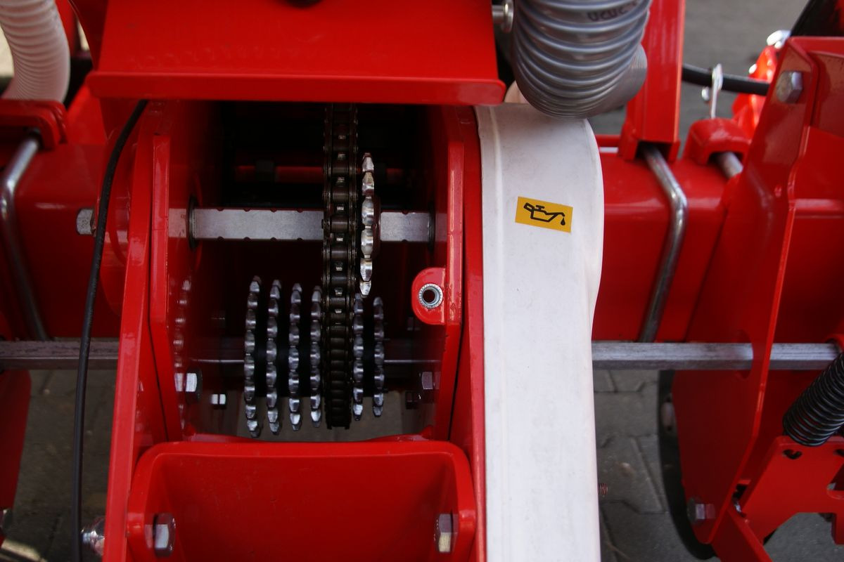 New Precision sowing machine Ozdoken VPHE-DGP-4 Einzelkornsämaschine NEU: picture 15