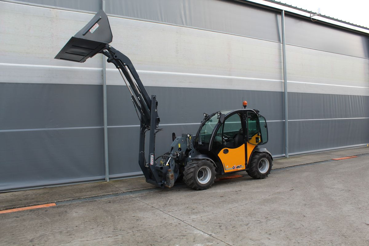 SAT Hubgerüst 2500-NEU - Front loader for tractor: picture 5 SAT Hubgerüst 2500-NEU - Front loader for tractor: picture 5