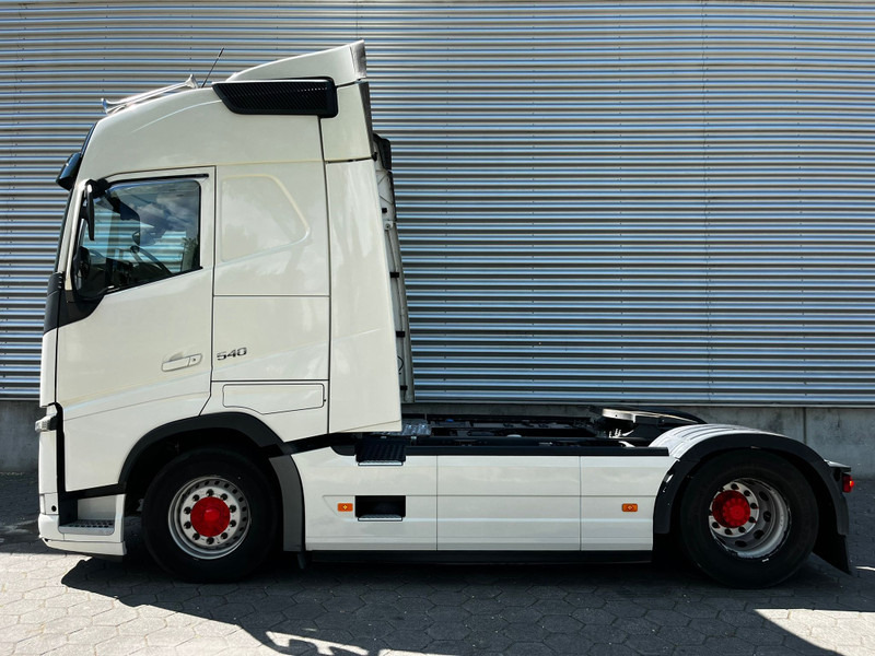 Volvo FH 540 / Retarder / I-Shift / I-Park Cool / Full Air / 2 Tanks - Tractor unit: picture 5 Volvo FH 540 / Retarder / I-Shift / I-Park Cool / Full Air / 2 Tanks - Tractor unit: picture 5
