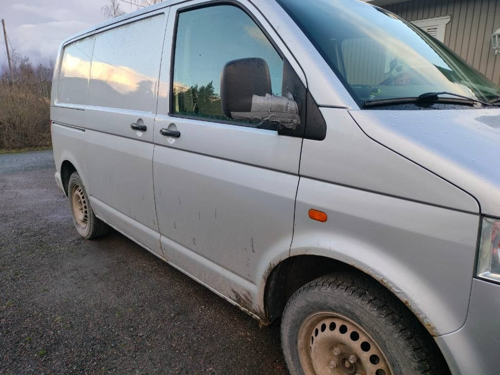 Volkswagen Transporter 1.9 TDI - Small van: picture 3 Volkswagen Transporter 1.9 TDI - Small van: picture 3