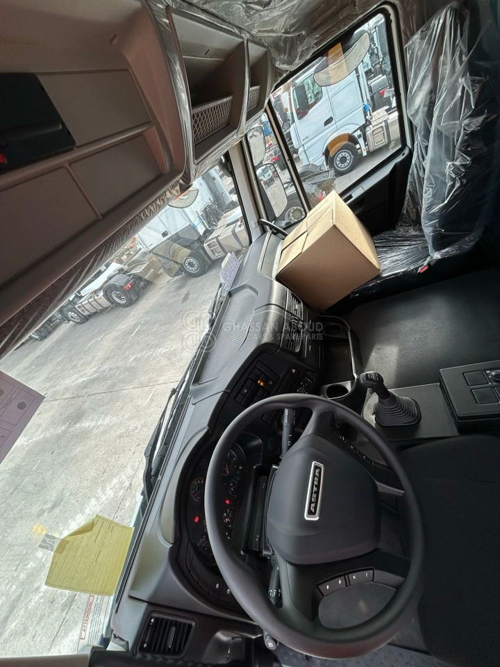 ASTRA HD9 8x4 CHASSIS - Barcelona Stock - Cab chassis truck: picture 5 ASTRA HD9 8x4 CHASSIS - Barcelona Stock - Cab chassis truck: picture 5