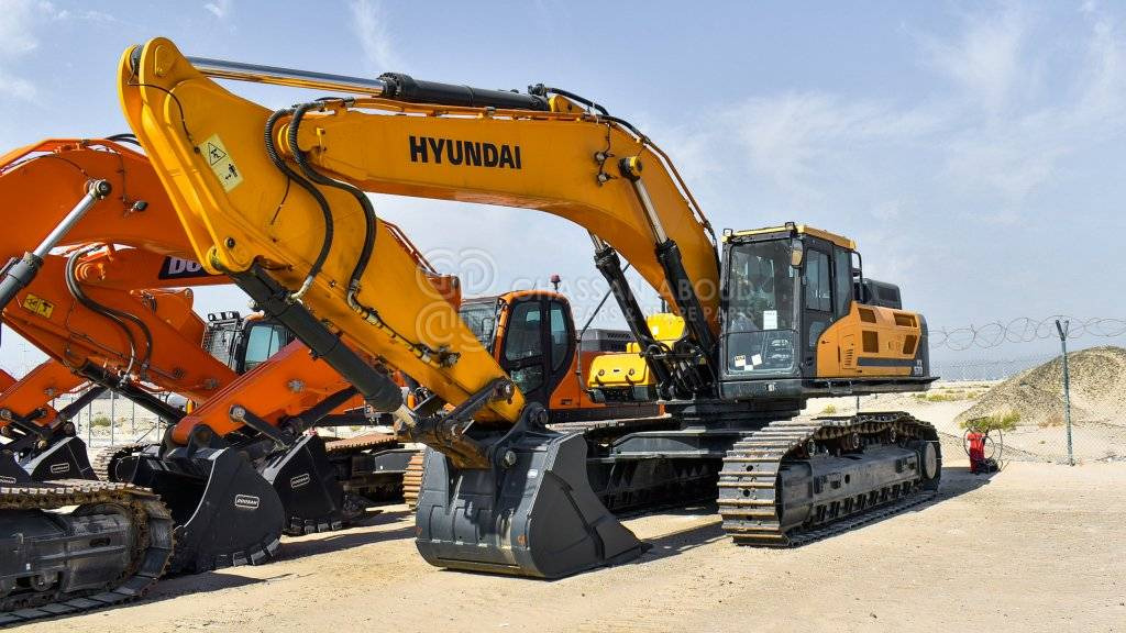 HYUNDAI EXCAVATOR HX520 2.20 CU.M. MY2019 - Crawler excavator: picture 1 HYUNDAI EXCAVATOR HX520 2.20 CU.M. MY2019 - Crawler excavator: picture 1
