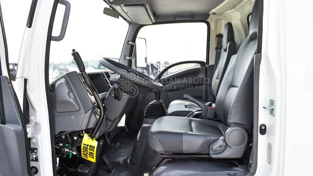 Tipper ISUZU NPR 75 DUMP TRUCK WITH A/C MY24: picture 8