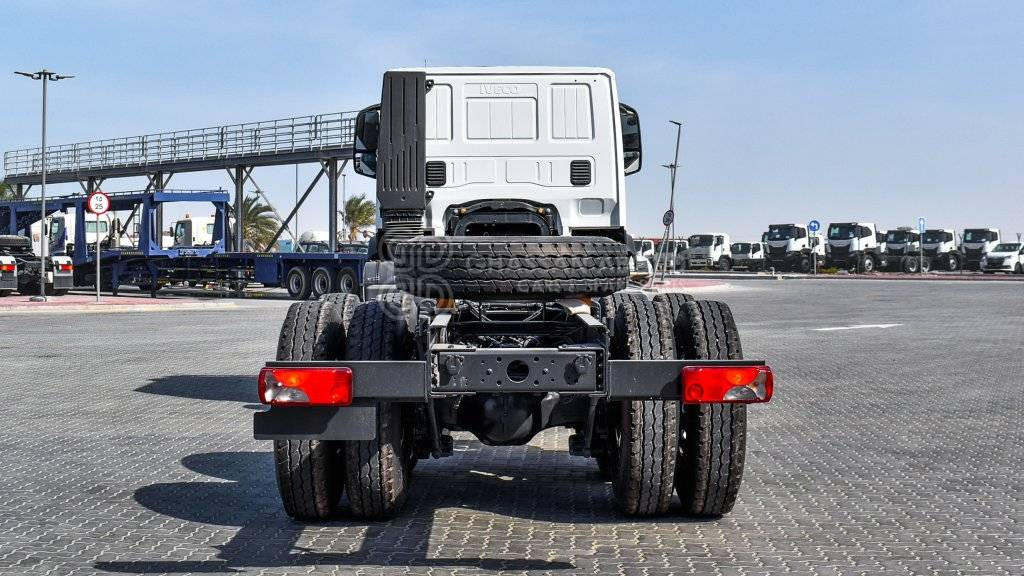 Cab chassis truck IVECO T-WAY Chassis  6×4 AT380T47H WHEELBASE 4500 MY24: picture 11