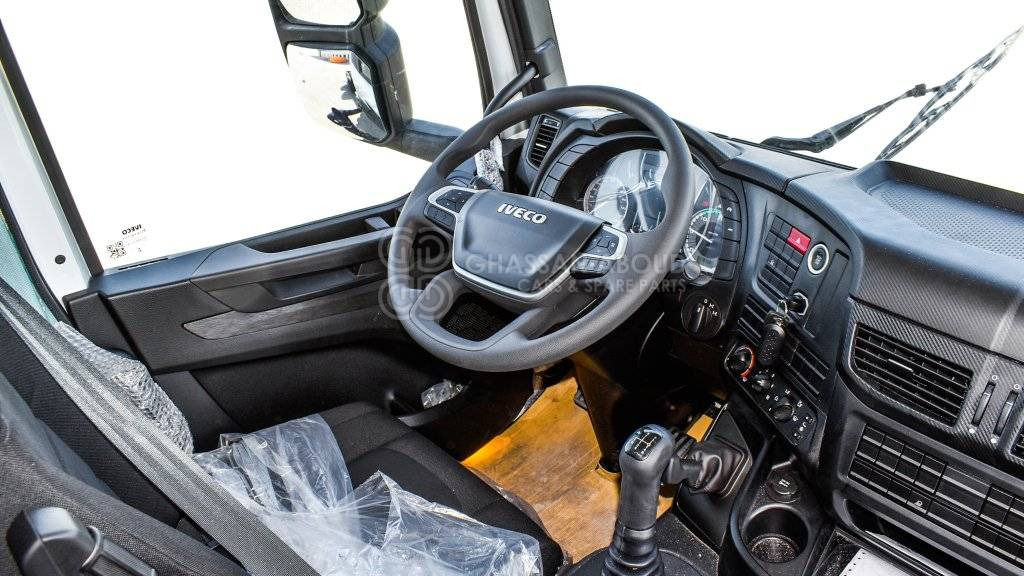 Interior photo 2: Cab chassis truck IVECO T-WAY Chassis  6×4 AT380T47H WHEELBASE 4500 MY24
