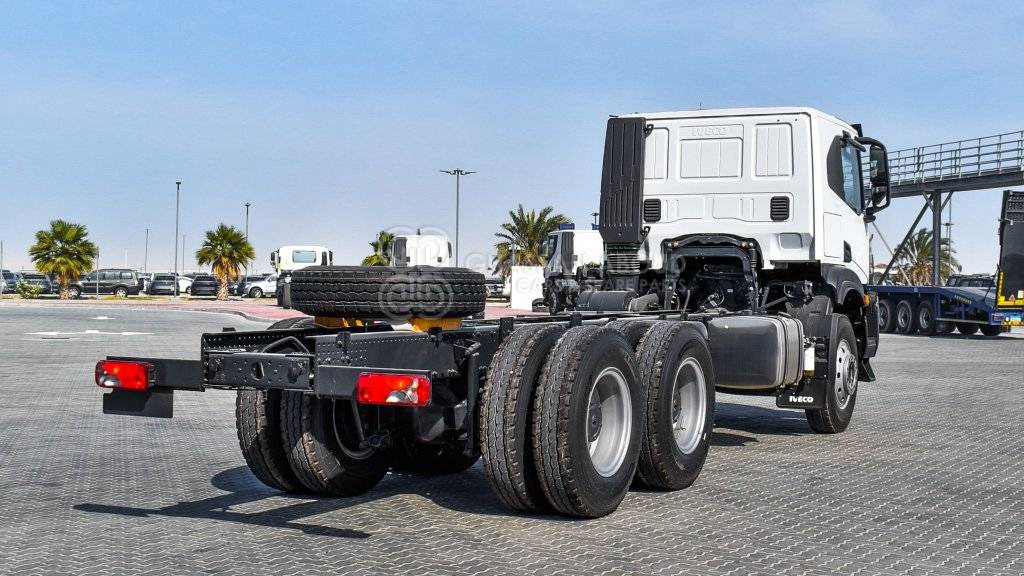 Cab chassis truck IVECO T-WAY Chassis  6×4 AT380T47H WHEELBASE 4500 MY24: picture 10