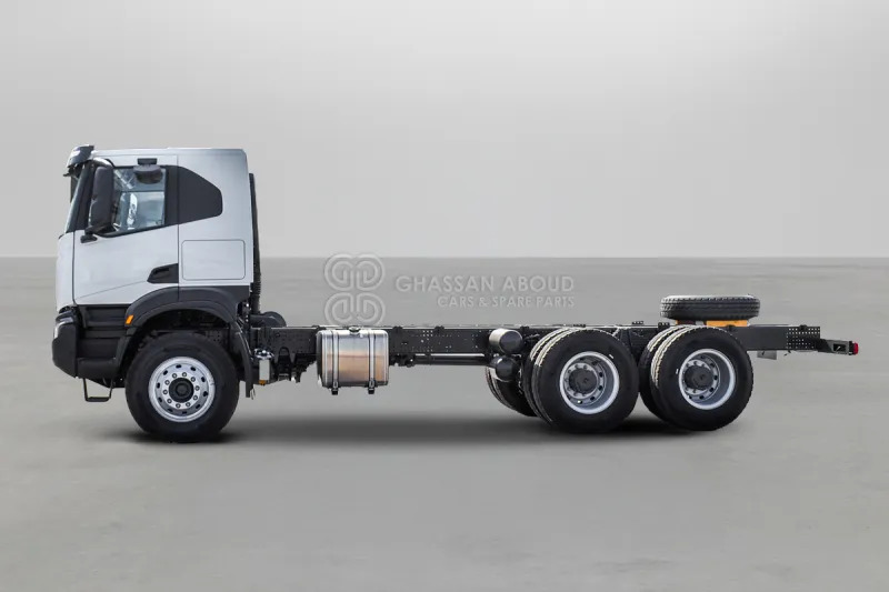 Iveco T-WAY AT380T47H 6x4 R24 Tyres Chassis - Barcelona Stock - Cab chassis truck: picture 4 Iveco T-WAY AT380T47H 6x4 R24 Tyres Chassis - Barcelona Stock - Cab chassis truck: picture 4