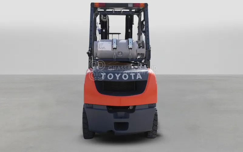 Toyota 32-8FG30 3 Tons Gasoline / LPG 3 Stage Forklift - LPG forklift: picture 4 Toyota 32-8FG30 3 Tons Gasoline / LPG 3 Stage Forklift - LPG forklift: picture 4