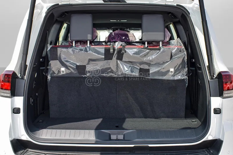 Toyota Land Cruiser 300 4X4 - SUV: picture 5 Toyota Land Cruiser 300 4X4 - SUV: picture 5
