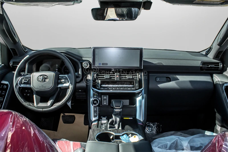 Toyota Land Cruiser 300 4x4 - SUV: picture 5 Toyota Land Cruiser 300 4x4 - SUV: picture 5