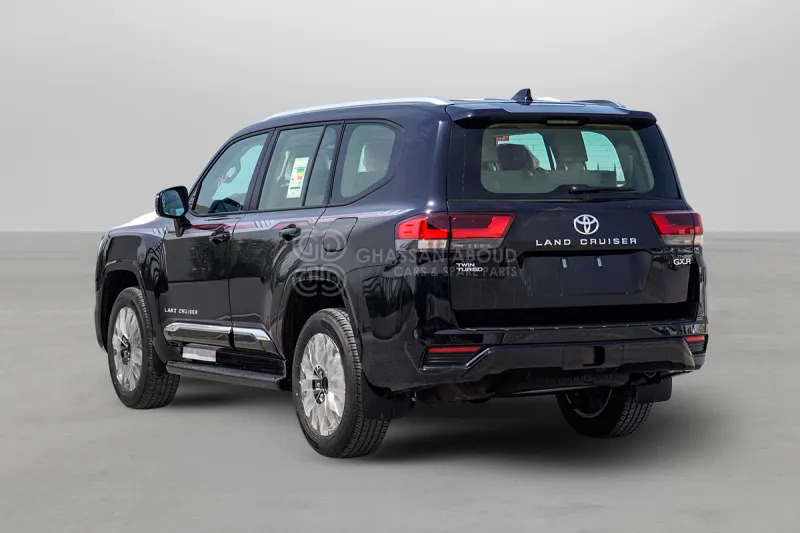 Toyota Land Cruiser 300 - SUV: picture 4 Toyota Land Cruiser 300 - SUV: picture 4