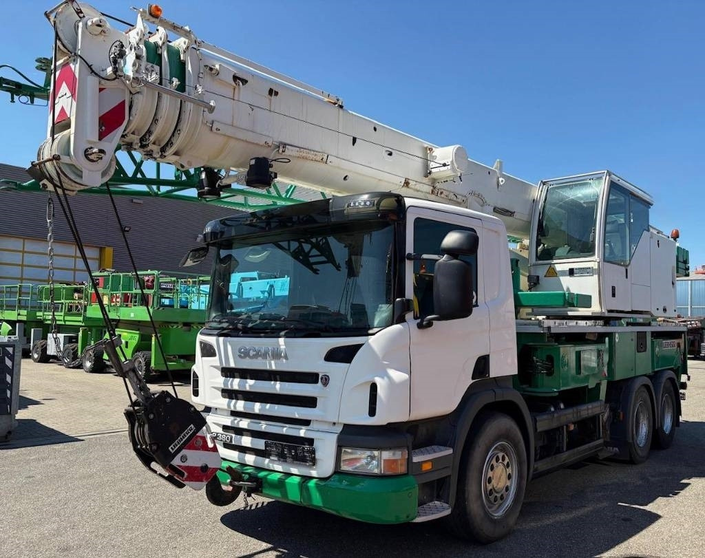 Liebherr LTF 1035-3.1 - All terrain crane: picture 1 Liebherr LTF 1035-3.1 - All terrain crane: picture 1