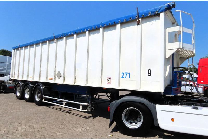 Benalu 55m3 , 5840 kg grain transport - Tipper semi-trailer: picture 1 Benalu 55m3 , 5840 kg grain transport - Tipper semi-trailer: picture 1