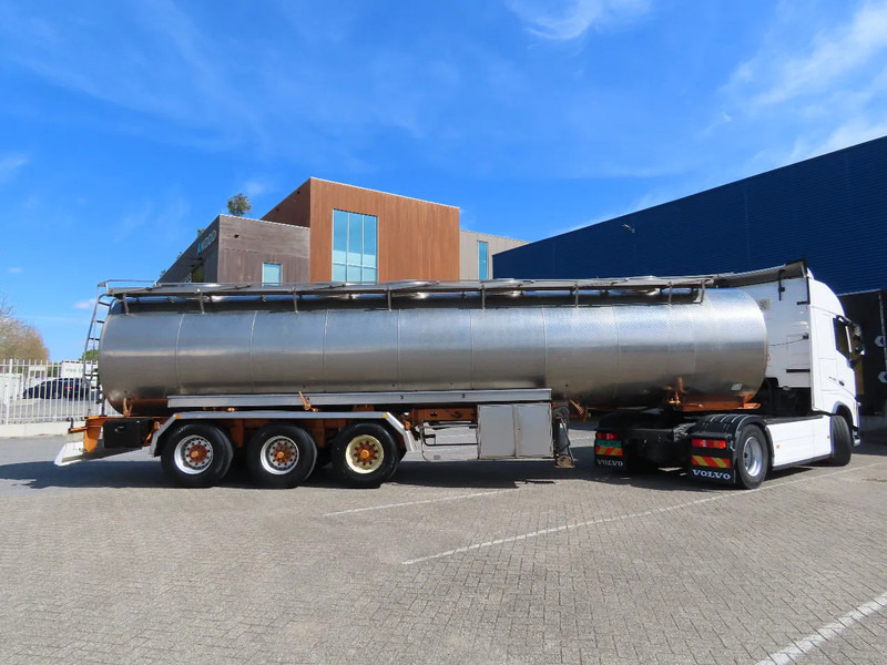 Magyar 5 compartments , 32500L FOOD, air susp, (5 DIFFERENT PRODUCTS) !! - Tanker semi-trailer: picture 3 Magyar 5 compartments , 32500L FOOD, air susp, (5 DIFFERENT PRODUCTS) !! - Tanker semi-trailer: picture 3