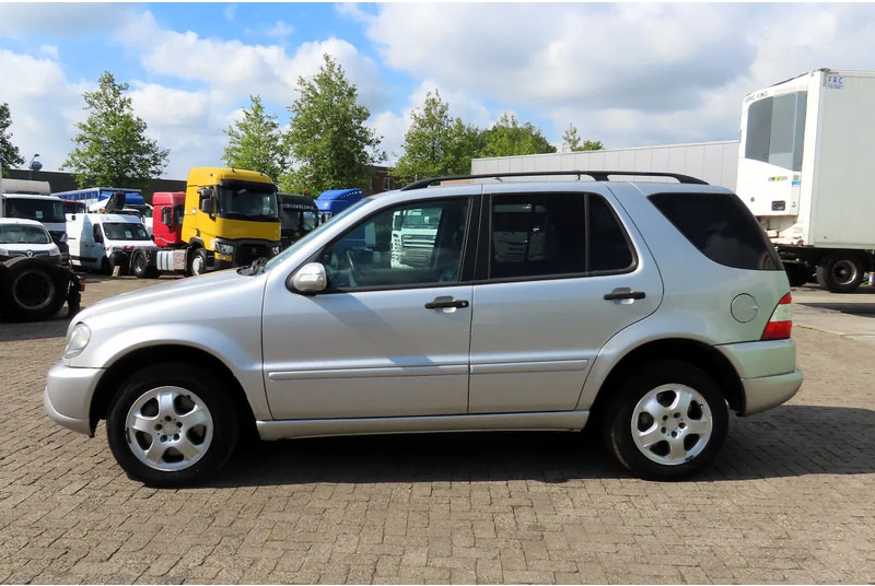 Mercedes-Benz M-Klasse ML ML 270. for export, 5 seats, real leather, Climate - Car: picture 5 Mercedes-Benz M-Klasse ML ML 270. for export, 5 seats, real leather, Climate - Car: picture 5