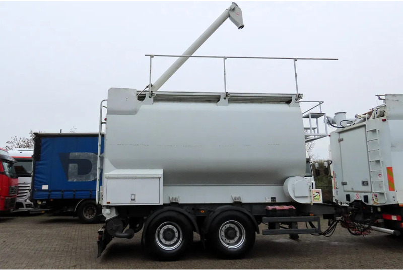 Samro 'AUGER + Air. 4 comp. - Tanker trailer: picture 3 Samro 'AUGER + Air. 4 comp. - Tanker trailer: picture 3