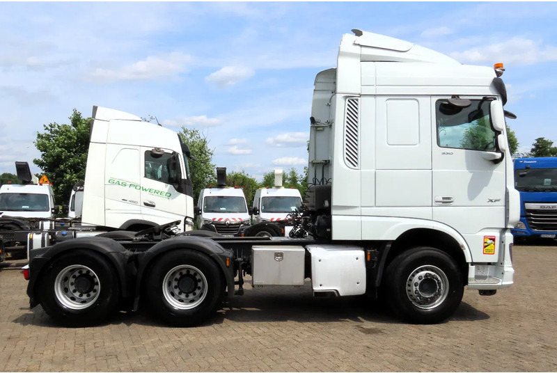 DAF XF 530 6x4 Retarder, Frigo, P-Cool, 2 beds - Tractor unit: picture 4 DAF XF 530 6x4 Retarder, Frigo, P-Cool, 2 beds - Tractor unit: picture 4