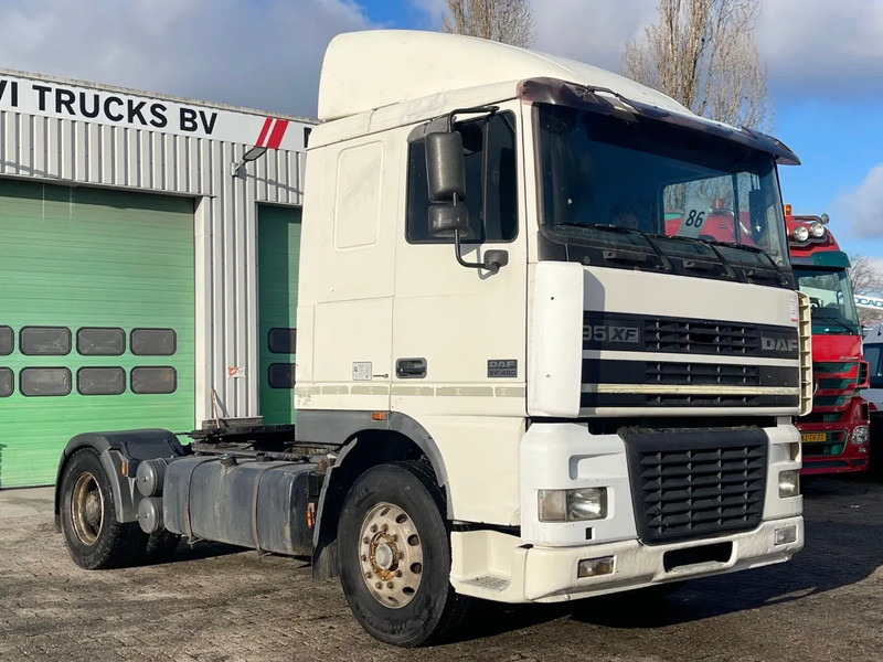 DAF XF 95.480 Manual - Tractor unit: picture 2 DAF XF 95.480 Manual - Tractor unit: picture 2