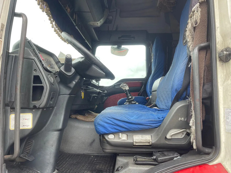 MAN TGA 18.410 EURO2 , Manual injection, FRIGO - Tractor unit: picture 5 MAN TGA 18.410 EURO2 , Manual injection, FRIGO - Tractor unit: picture 5