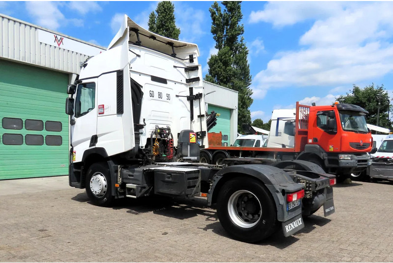 Renault T460 VF611A169HD021856 RETARDER. P-Cooling, FRIGO - Tractor unit: picture 5 Renault T460 VF611A169HD021856 RETARDER. P-Cooling, FRIGO - Tractor unit: picture 5
