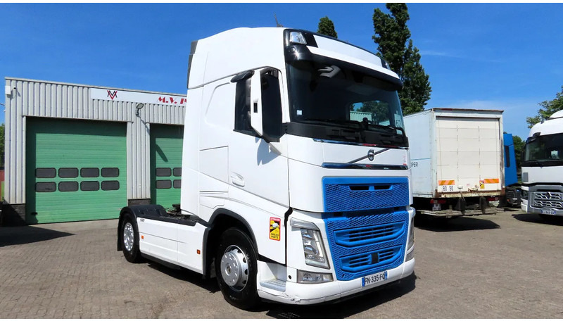 Volvo FH 500 vin: YV2RT40A5LB301456 2X FUELTANK, PARKING AIRCO, FRIGO - Tractor unit: picture 3 Volvo FH 500 vin: YV2RT40A5LB301456 2X FUELTANK, PARKING AIRCO, FRIGO - Tractor unit: picture 3