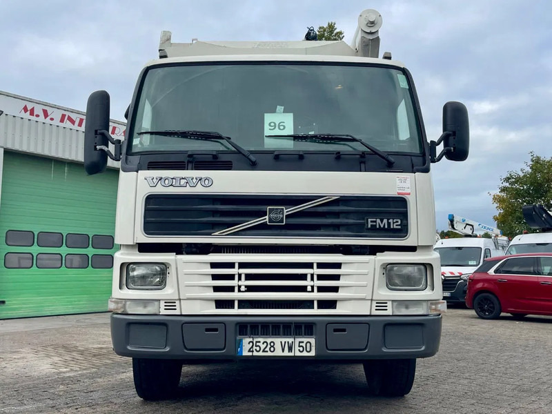 Volvo FM 12.380 8X4 SILO AUGER / AIR GREAT CONDITION - Tanker truck: picture 3 Volvo FM 12.380 8X4 SILO AUGER / AIR GREAT CONDITION - Tanker truck: picture 3