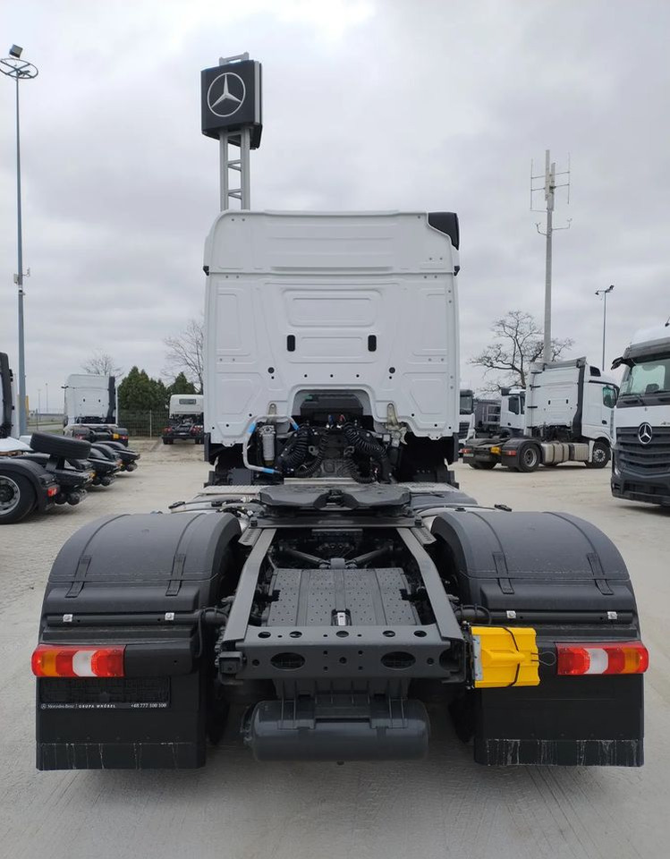 Mercedes-Benz Actros - Tractor unit: picture 4 Mercedes-Benz Actros - Tractor unit: picture 4