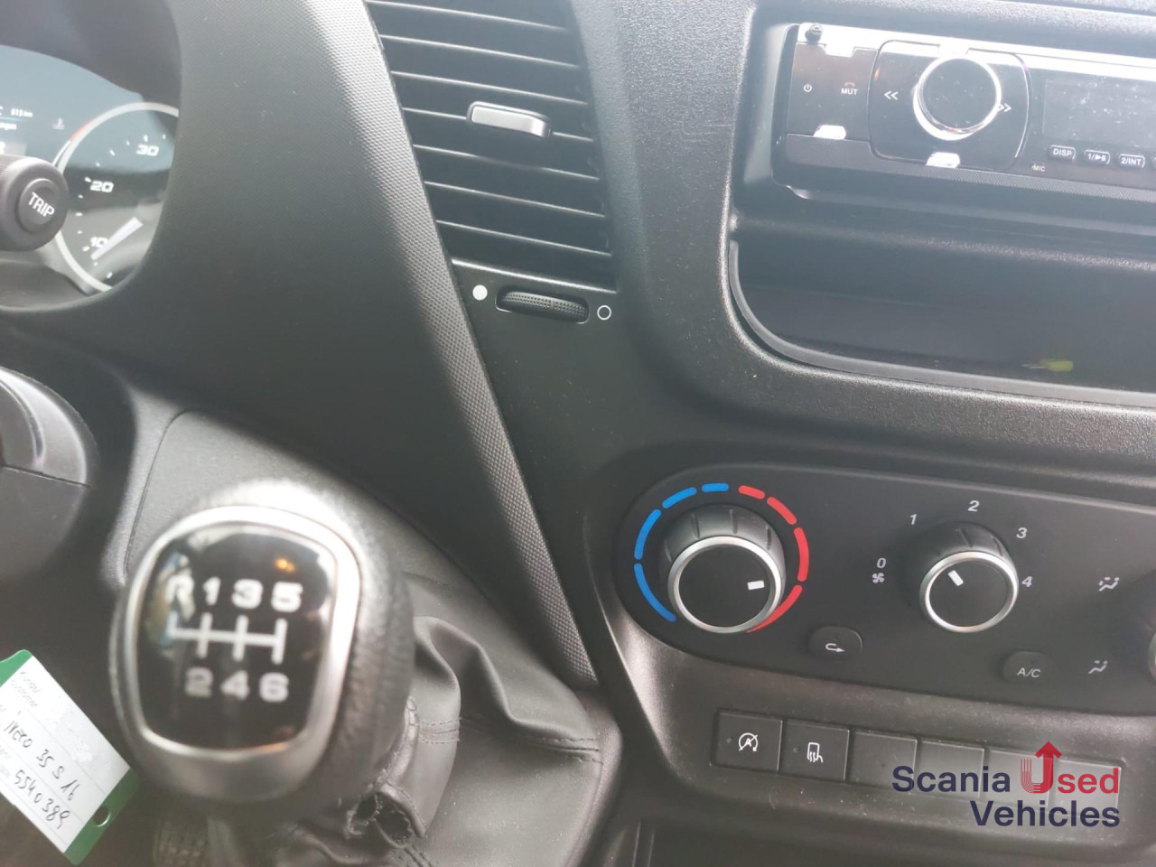 Closed box van IVECO 35 C 16 Koffer Ladebordwand: picture 14 Closed box van IVECO 35 C 16 Koffer Ladebordwand: picture 14