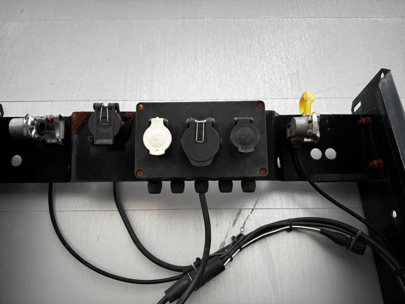 Curtainsider semi-trailer Kögel SAF INTRADISC, Internal height: 2.80m, NL-trailer: picture 12