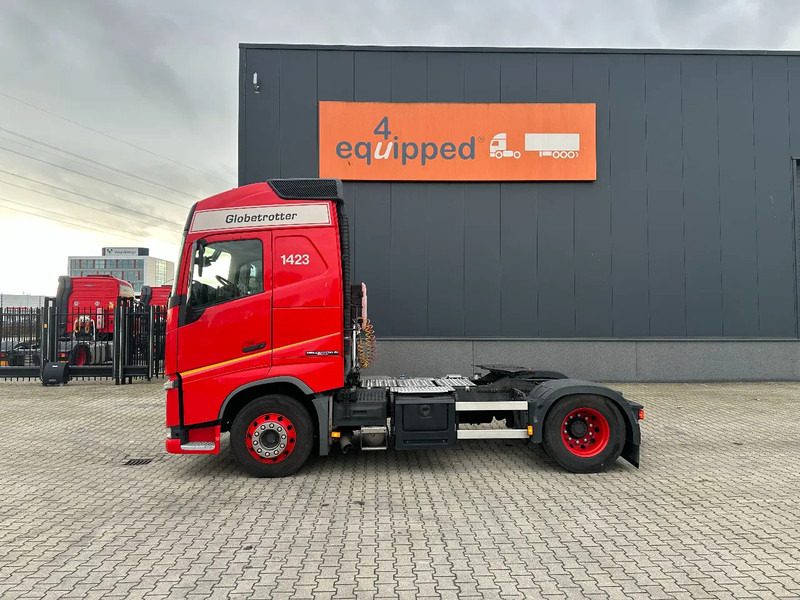 Volvo FH Globetrotter 4x2 ADR (EXII, EXIII, FL, AT) EURO-6 VEB 519.403km NL valid ADR/APK: 6/2026 - Tractor unit: picture 2 Volvo FH Globetrotter 4x2 ADR (EXII, EXIII, FL, AT) EURO-6 VEB 519.403km NL valid ADR/APK: 6/2026 - Tractor unit: picture 2